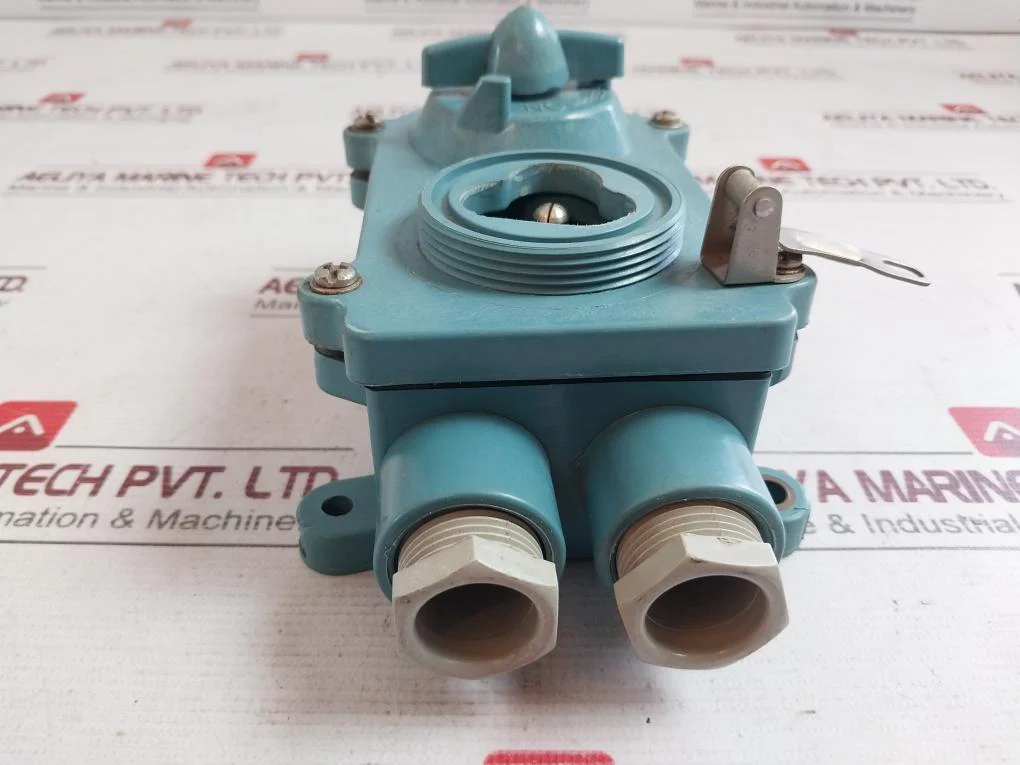 184372 Marine Socket With Switch 250V 10A Ip56 - Image 5