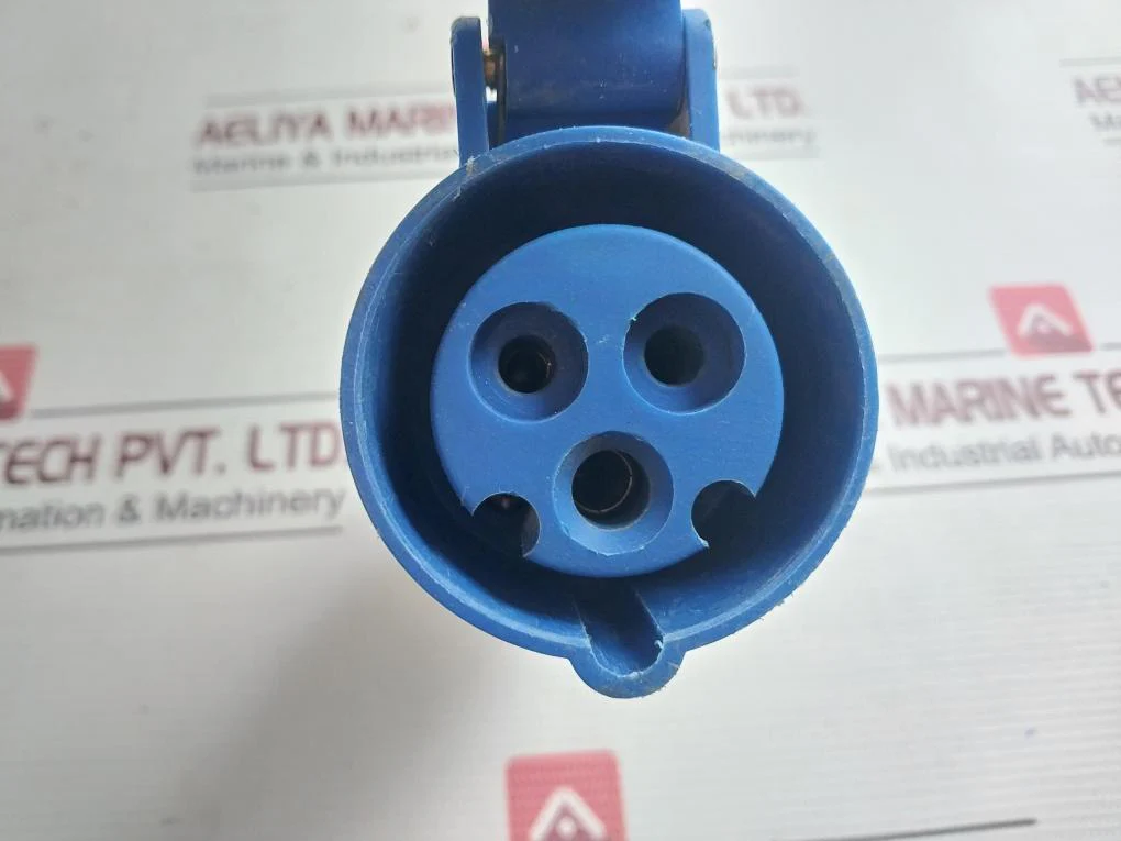 213 Weather Proof Connector 16A-6H/220-250V - Image 6