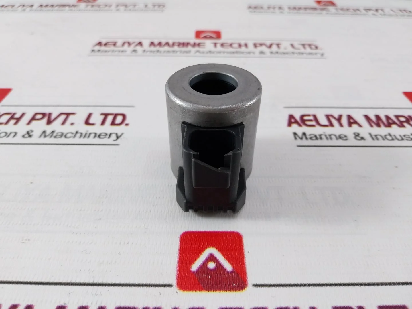 3012600 Solenoid Coil 12Vdc 8 Ω - Image 4