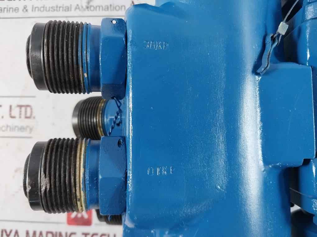 578-45.011-1 Hydraulic Directional Control Valve System 6839 - Image 8
