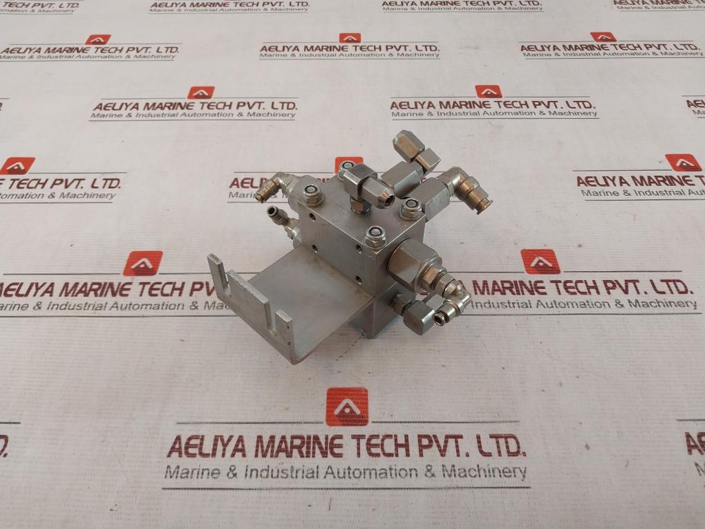 Abb 3Hnm 09704-1 Cleaning Unit Rev 02 - Image 2