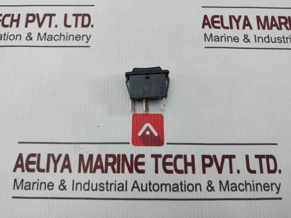 Arcolectric C1522At Rocker Switch 250Vac 16A - Image 4