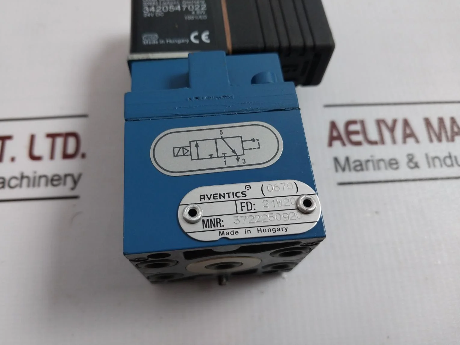 Aventics 3722250920 Pneumatic Solenoid Valve 24Vdc - Image 6