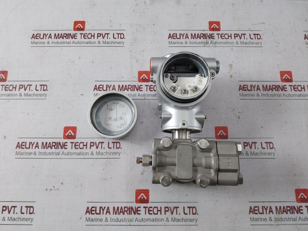 Azbil At9000 Differential Advanced Pressure Transmitter With Mounting Kit V3.4 - Image 17