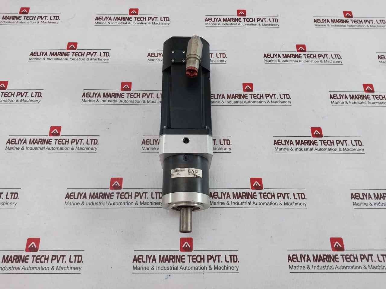 B&R 8Lsa35.Db030S200-3 Synchronous Motor With Planetary Gearbox 8Gp30-080--025S - Image 4