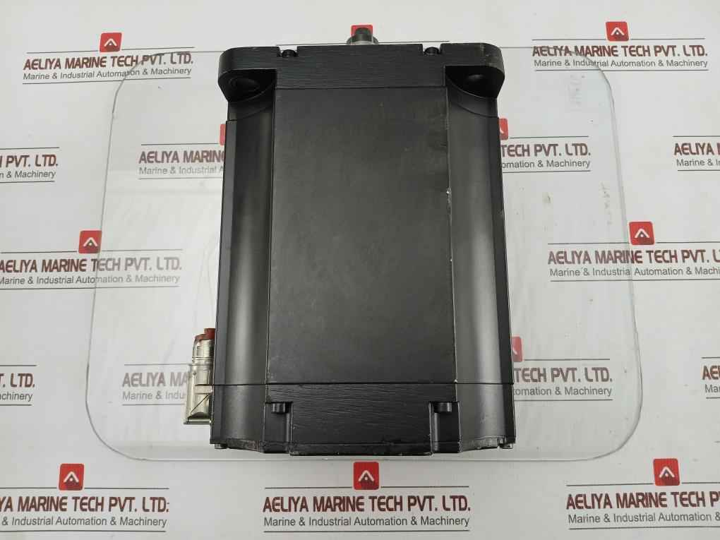 B&R 8Lsa75.Db030S100-3 Synchronous Motor Rev C8 400V E360421 - Image 2