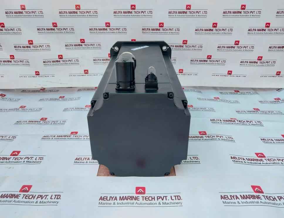 B&r 8lsa86.db015d700-3 Synchronous Servo Motor E235396 97nm Rev.c4 - Image 4