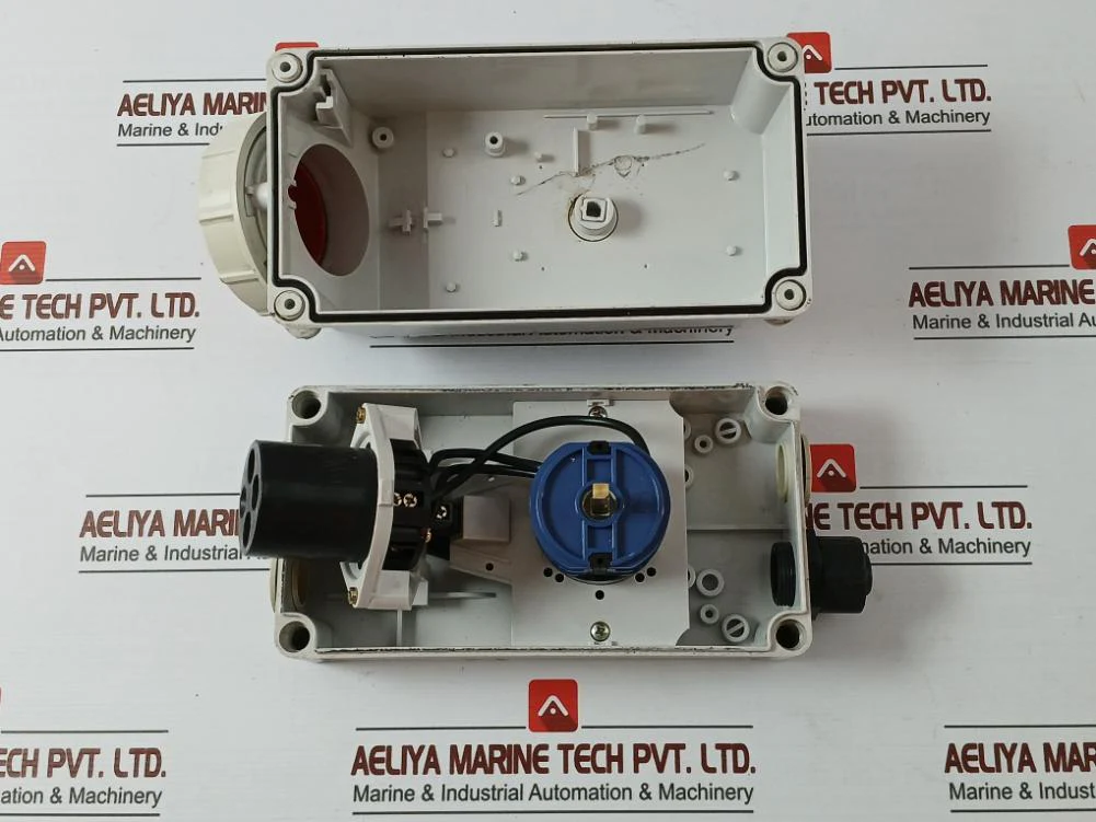 Bals 16044 Interlock Industrial Socket 32-6H/400-415~ 3P+ - Image 4