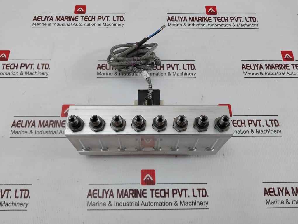 Baumer Electric 8 Outlets Flow Indicator 1.5 Meter Di 12.82.01/1 - Image 5