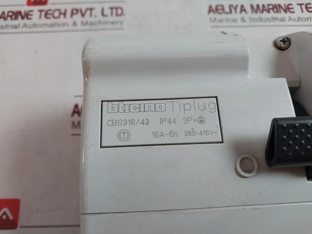 Bticino Cbs316/43 Industrial Plug With Socket Ip44 16A 6H 380-415V - Image 5