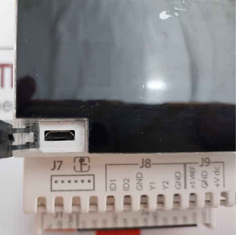 Carel P+D0N0Ue1Dlf1 Programmable Controller 24V 50-60Hz Rev.4.223 - Image 10