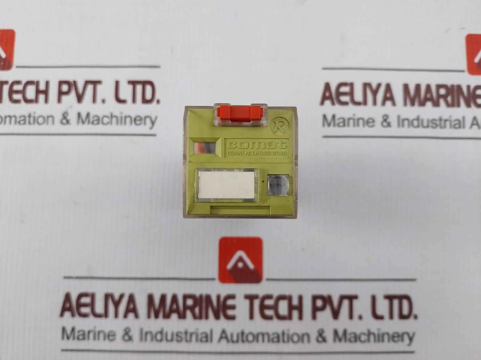 Comat C3-a 30 Changeover Industrial Pluggable Relay - Image 2