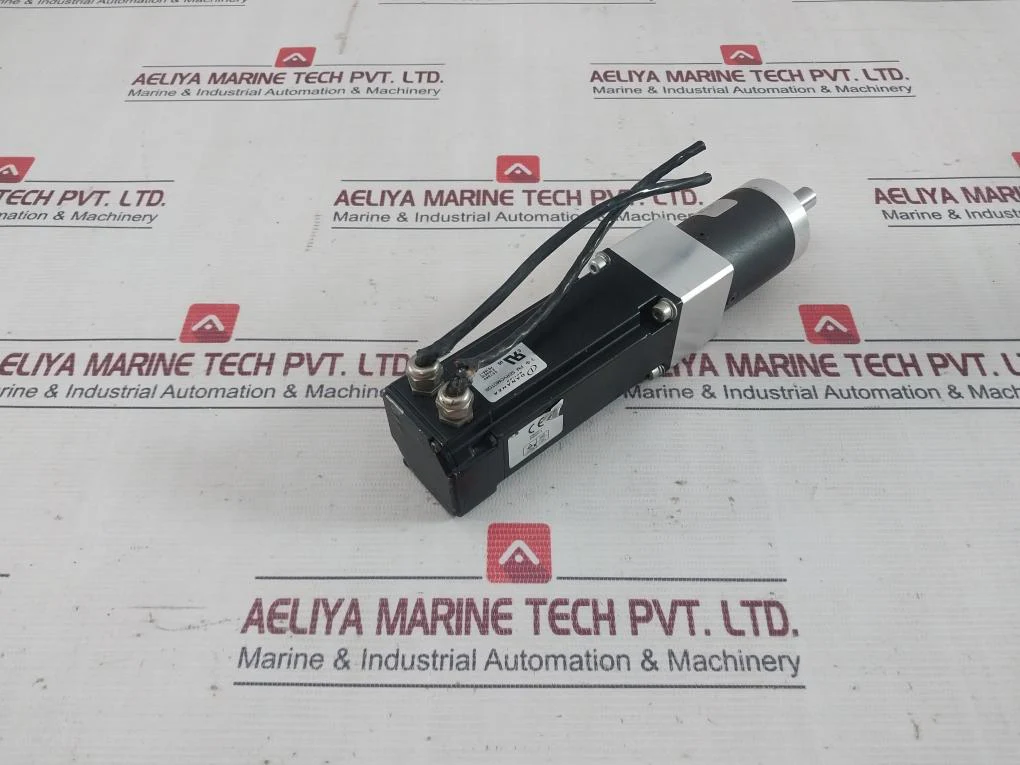 Danaher Motion Akm13C-ancnr-00 Servo Motor Ip40 2032238-1-003 - Image 4