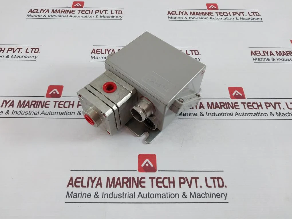 Danfoss Cas 155 Differential Pressure Switch 060-313066 Ip67 0.1A 250V 0.1 Bar - Image 3