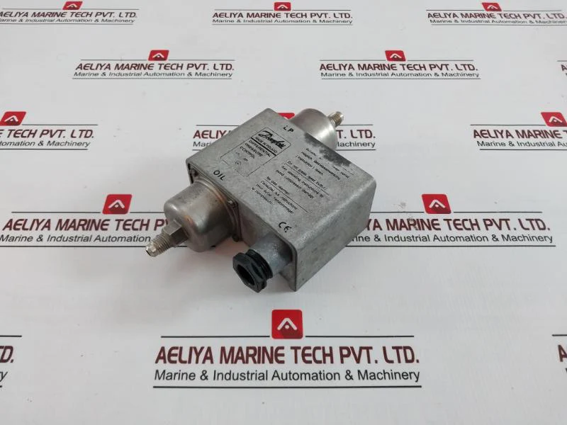 Danfoss Mp Differential Pressure Control 0.3-4.0 Bar 250V Ac - Image 3