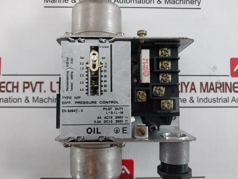 Danfoss Mp Differential Pressure Control 0.3-4.0 Bar 250V Ac - Image 9
