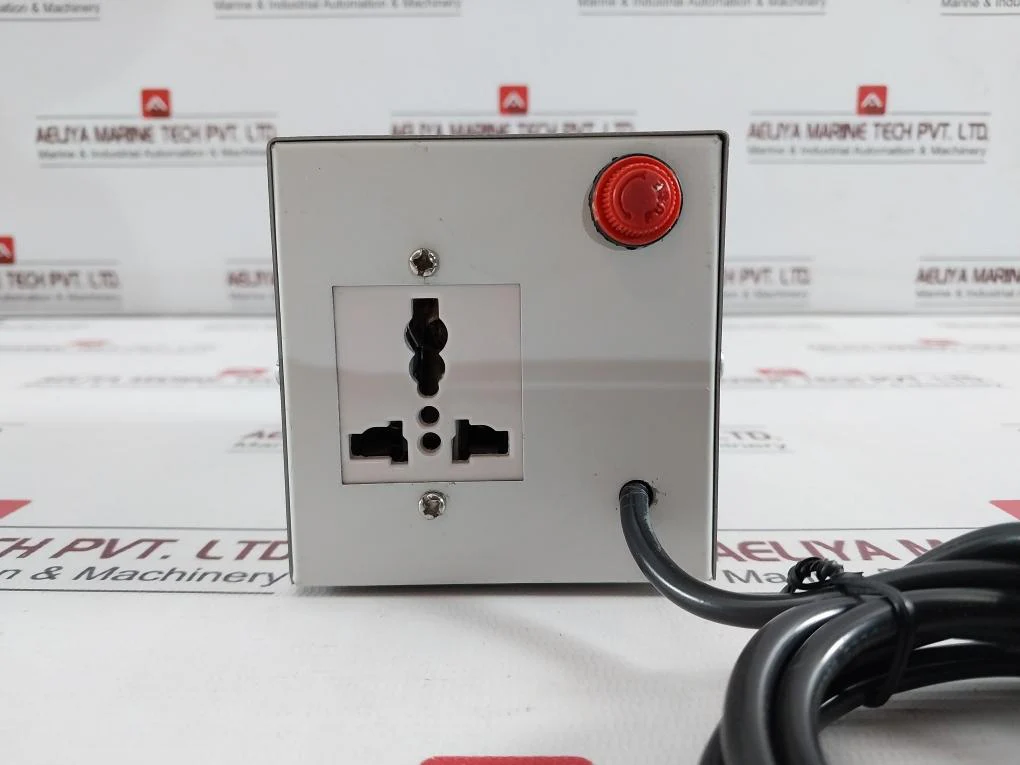 Deluxe Auto Step Down Transformer 250V 150W - Image 5