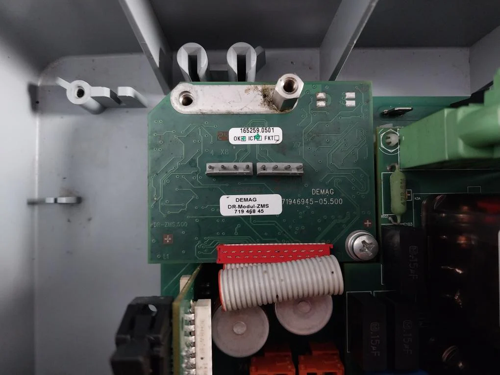 Demag 71946945-05.500 Electrical Control Panel 25A/250Vac - Image 4