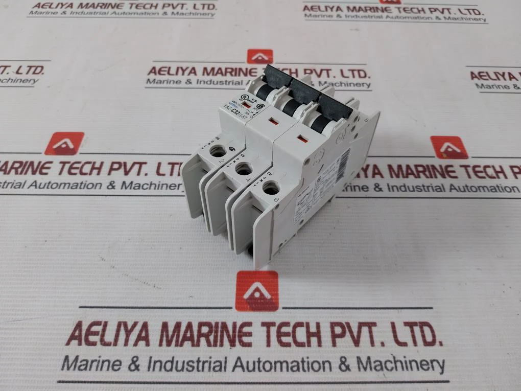 Eaton Faz-c32/3-rt Miniature Circuit Breaker Ul489 3 Pole 440V 50/60Hz 32A 4Kv - Image 4