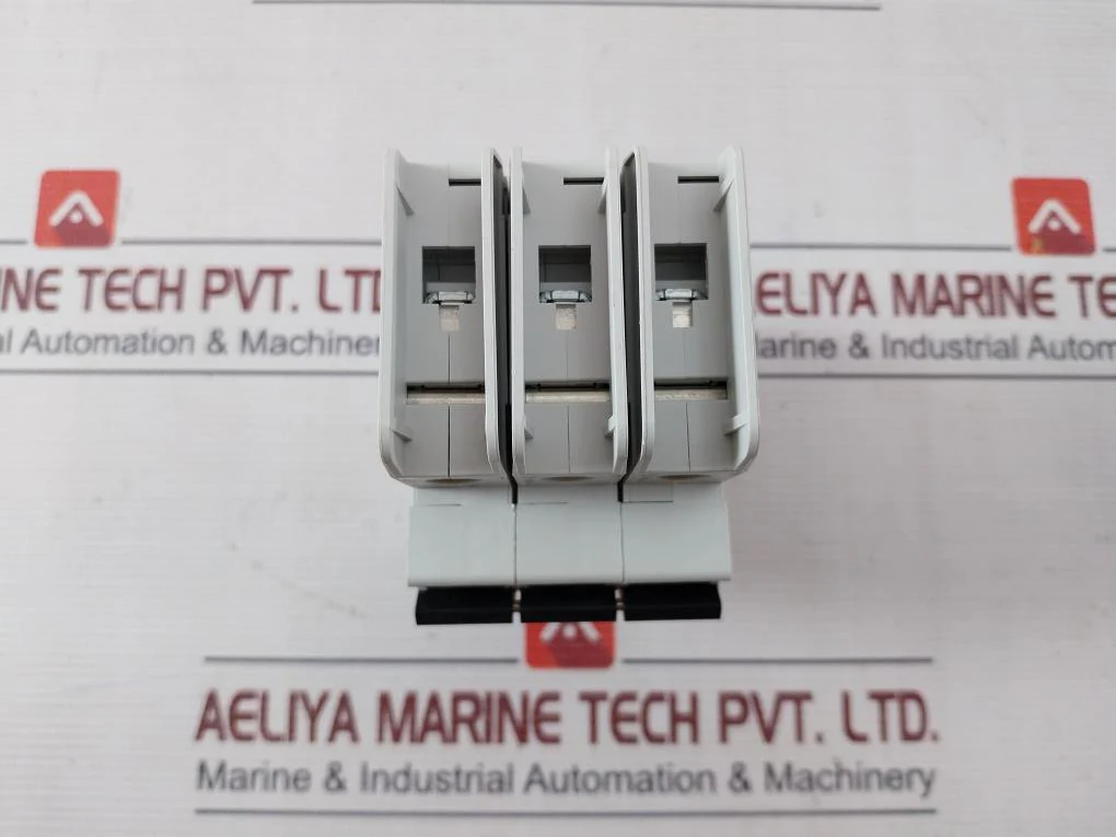 Eaton Faz-c32/3-rt Miniature Circuit Breaker Ul489 3 Pole 440V 50/60Hz 32A 4Kv - Image 6