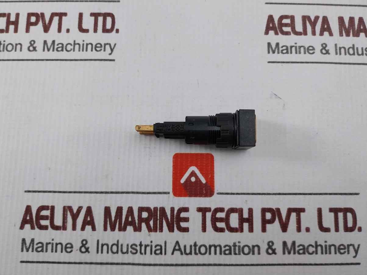 Eaton Iec 60947 Illuminated Pushbutton Actuator Pilot Lamp Yellow - Image 4
