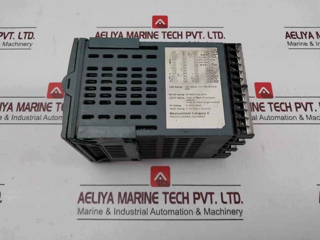 Eurotherm 2704f Advanced Multi-loop Temperature Controller 2a 240vac 20w - Image 4