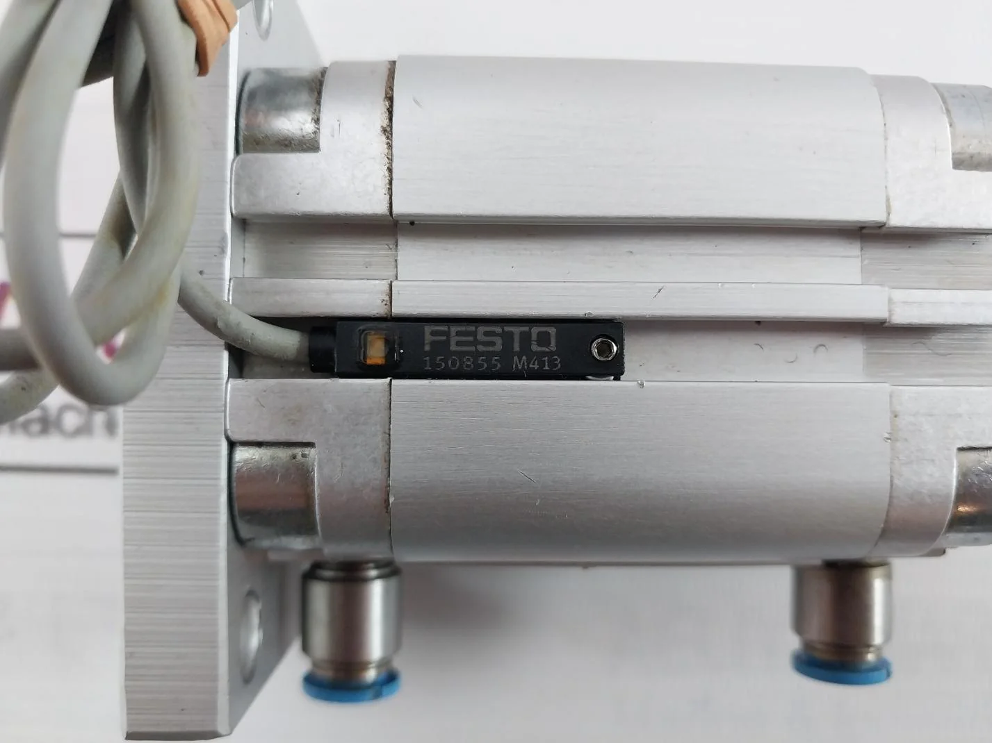 Festo Advu-32-30-p-a Compact Cylinder 10Bar 156535 - Image 7