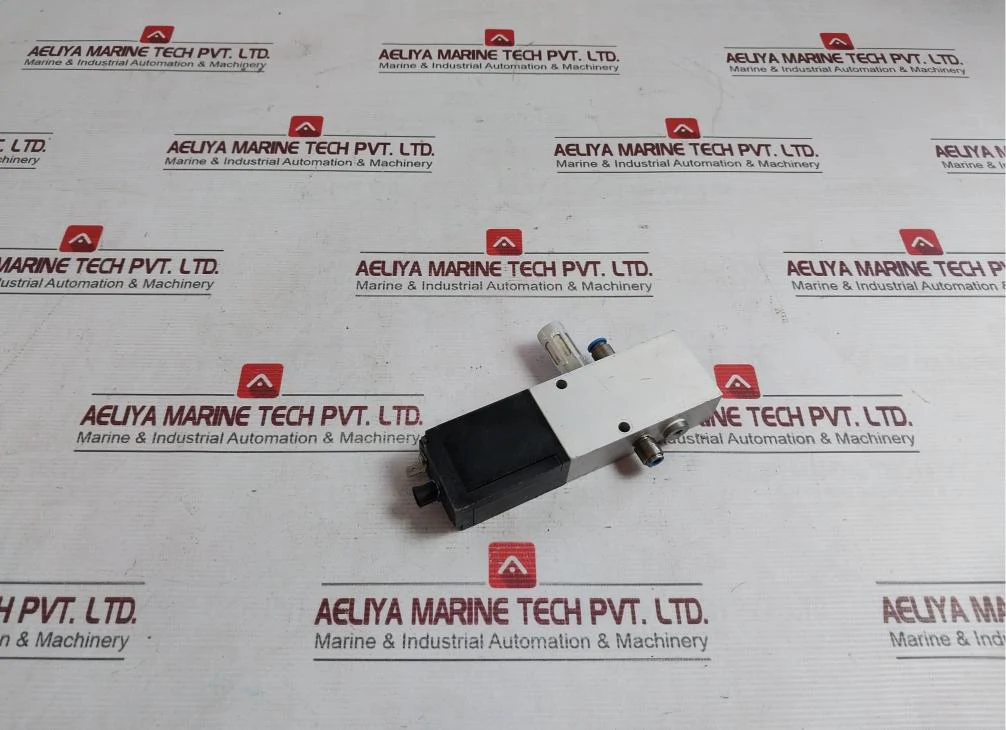 Festo Mpye-5-1/8-hf-010-b Proportional Directional Control Valve 24Vdc - Image 4
