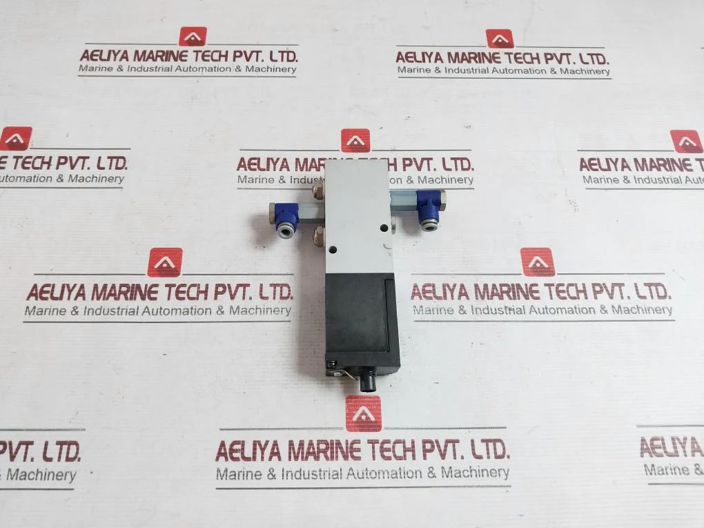 Festo Mpye-5-1/8-lf-010-b Proportional Directional Control Valve 0-10Bar 24Vdc - Image 4