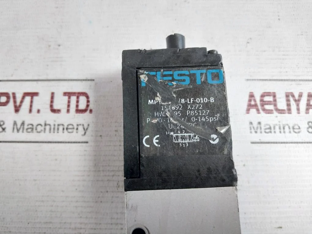 Festo Mpye-5-1/8-lf-010-b Proportional Directional Control Valve 0-10Bar 24Vdc - Image 6