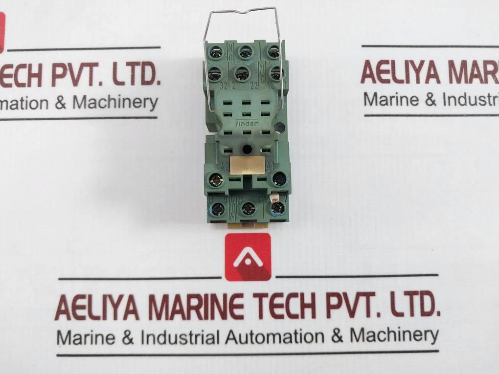 Finder 55.33 Control Relay With Base 94.73 10A-250V 2.5Kva 8A - Image 6