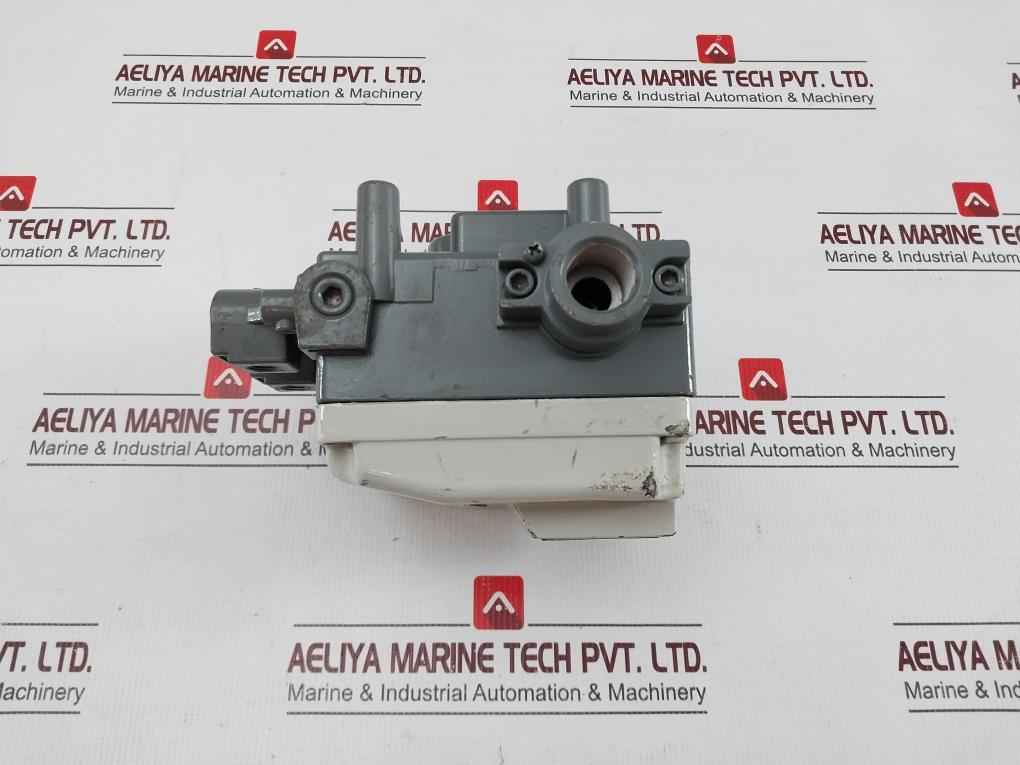Forbes Marshall 830-wp Electro-pneumatic Valve Positioner (Not Working) - Image 5
