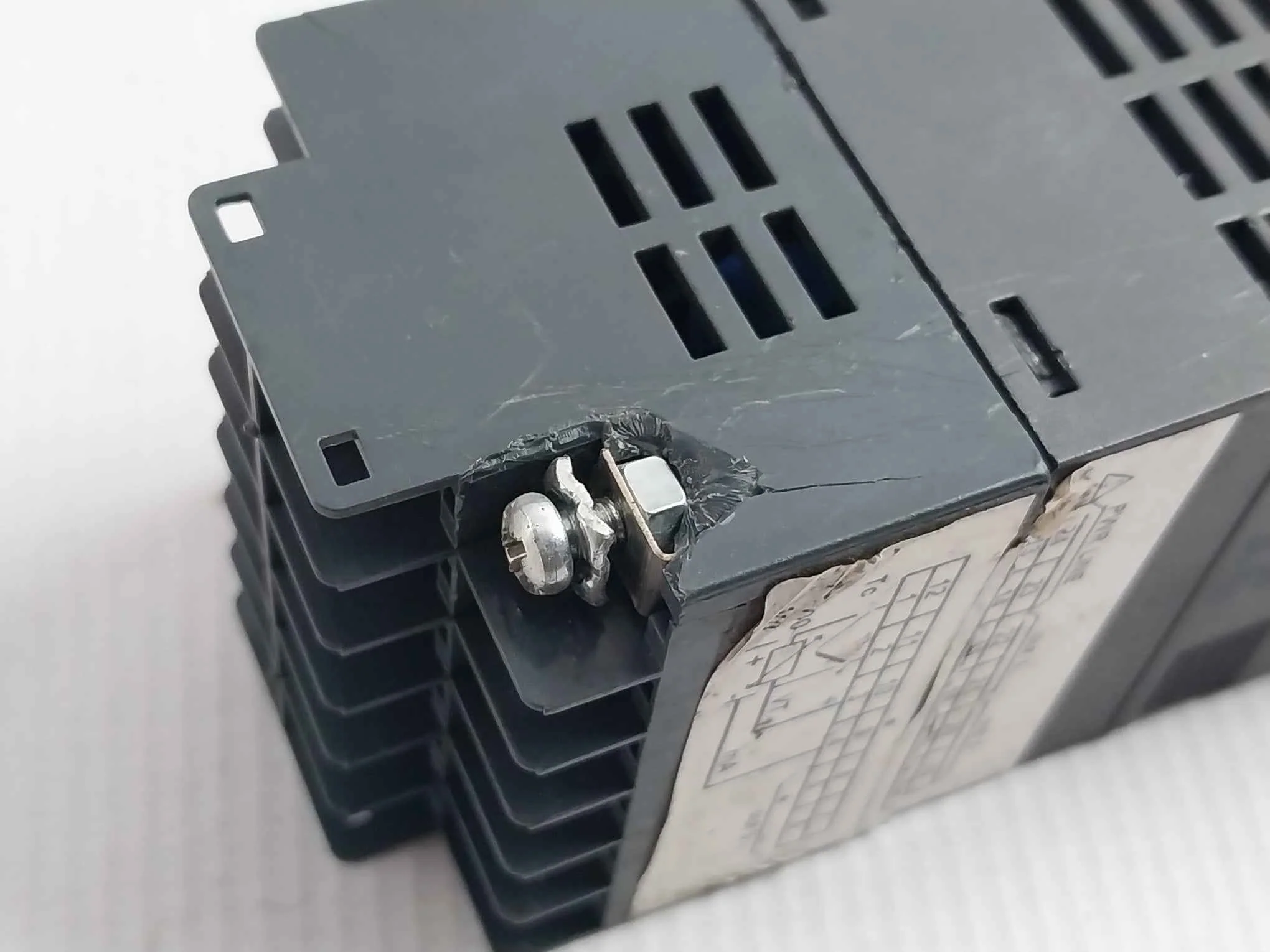 Gefran 600-r-r-0-0-0 Temperature Controller 11-27Vac/Dc 50/60 Hz - Image 9