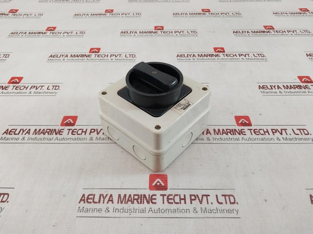 Gewiss Gw 70406 Rotary Isolator Switch 500V 50/60Hz Iec408 Cei 17-11 - Image 3
