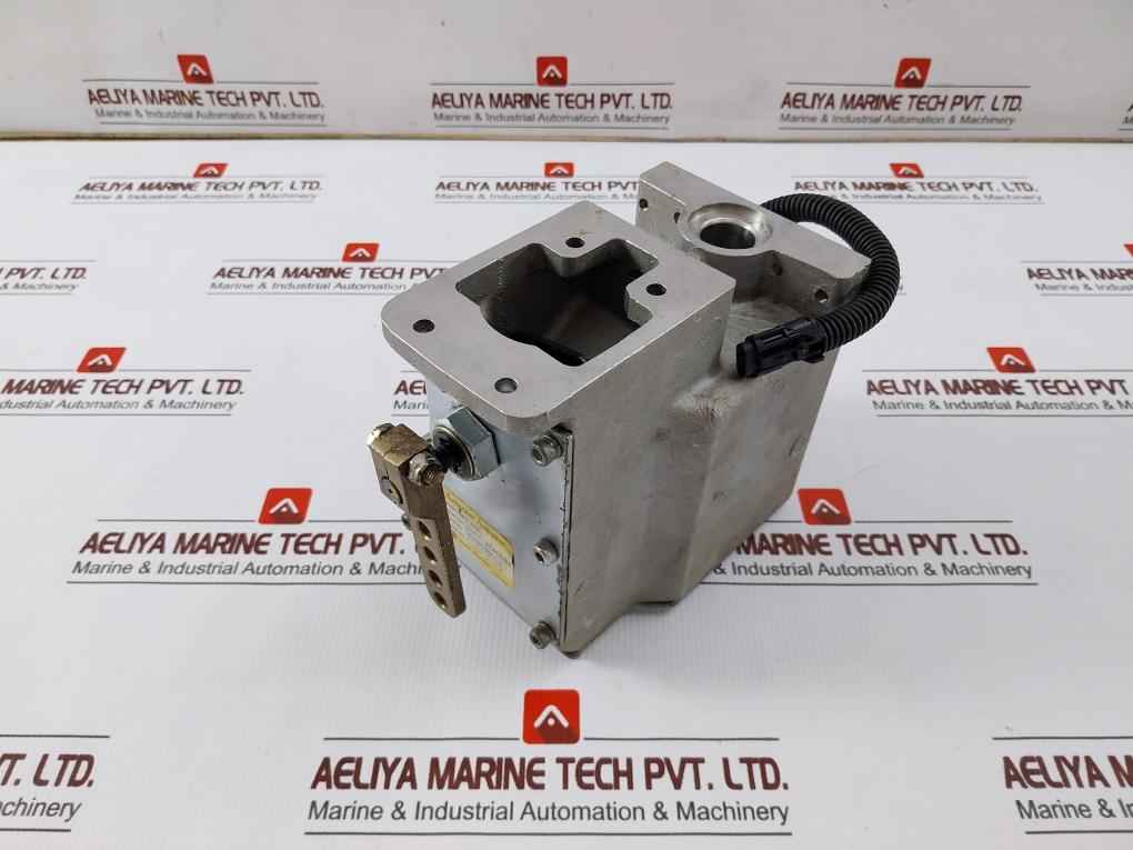 Ghana Control Dwa-2000 Governor Actuator 24 Vdc,6000D - Image 3