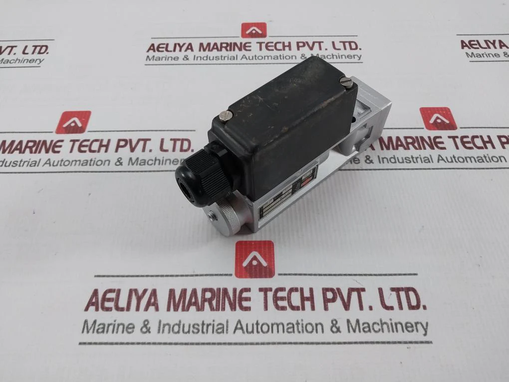 Herion 0820167 Adjustable Pressure Switch 250V 6A 0.2-12 Bar - Image 3