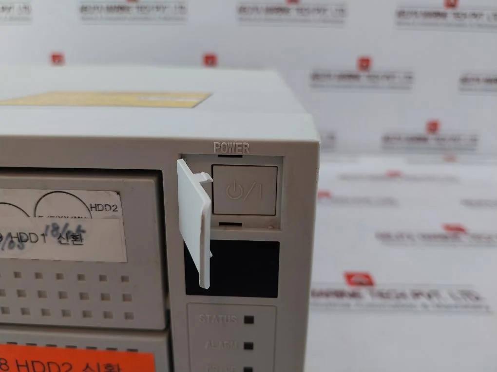 Hitachi Hf-w6500 Industrial Computer Cpu Ac 100V-240V 4225550-1 R2 50Hz/60Hz - Image 10