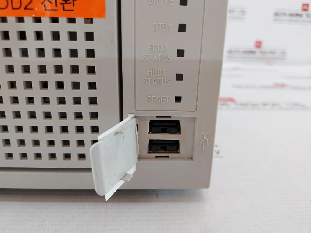 Hitachi Hf-w6500 Industrial Computer Cpu Ac 100V-240V 4225550-1 R2 50Hz/60Hz - Image 11