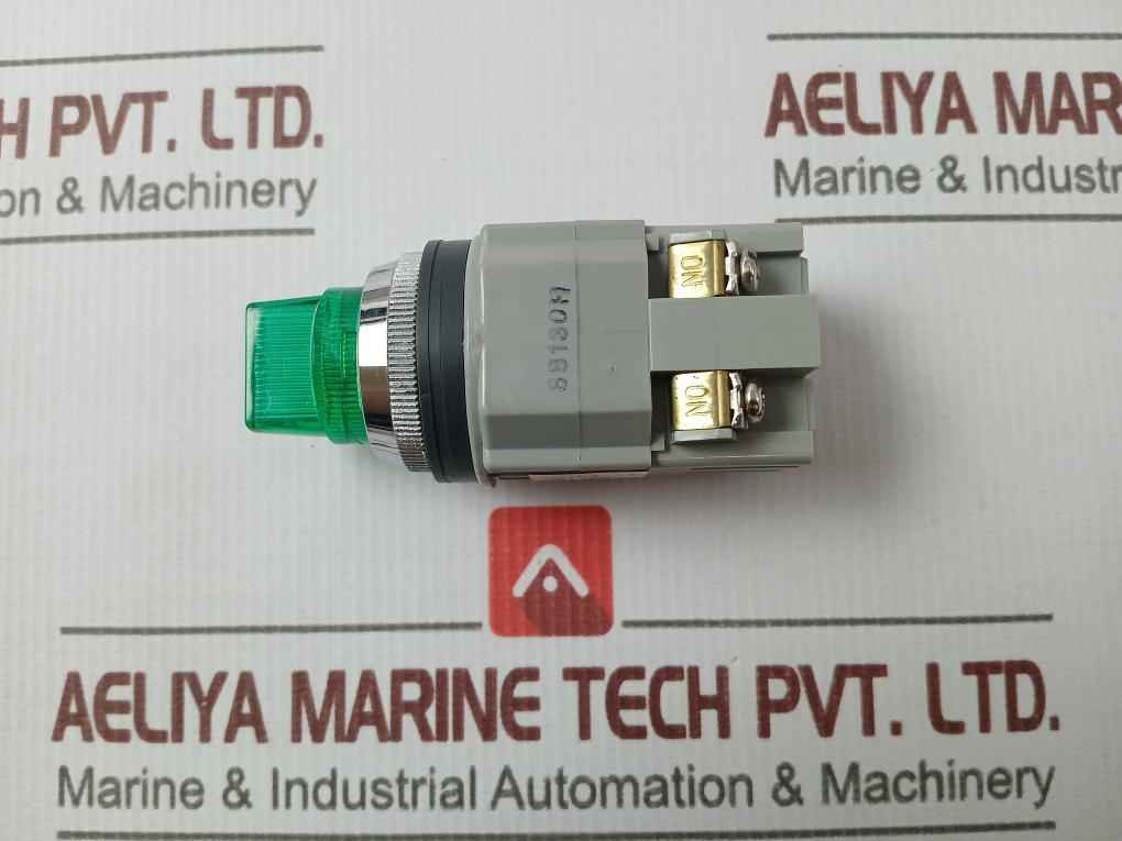 Idec 24V Illuminated Selector Switch - Image 6