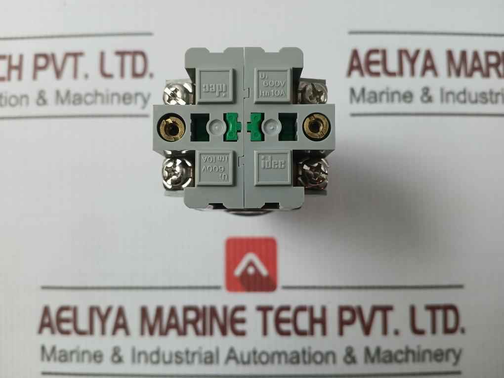 Idec 24V Illuminated Selector Switch - Image 8