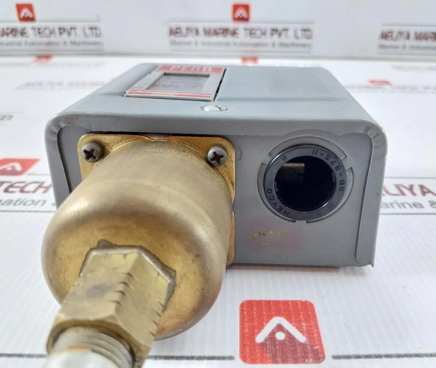 Johnson Controls P74Ba-10 Differential Pressure Control Switch 120-600 Vac - Image 11
