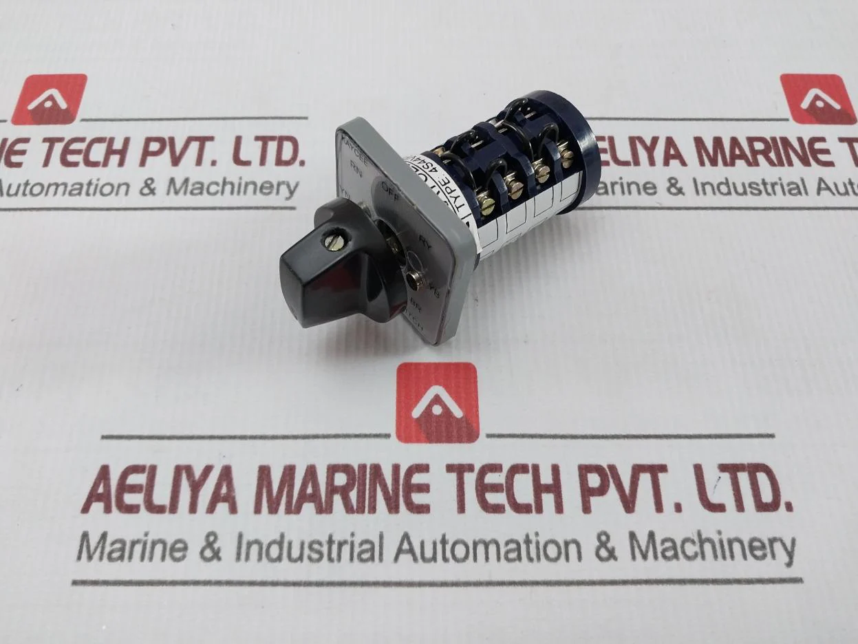 Kaycee 4S44Vpn Voltmeter Selector Switch 550V 10A 50Hz - Image 3