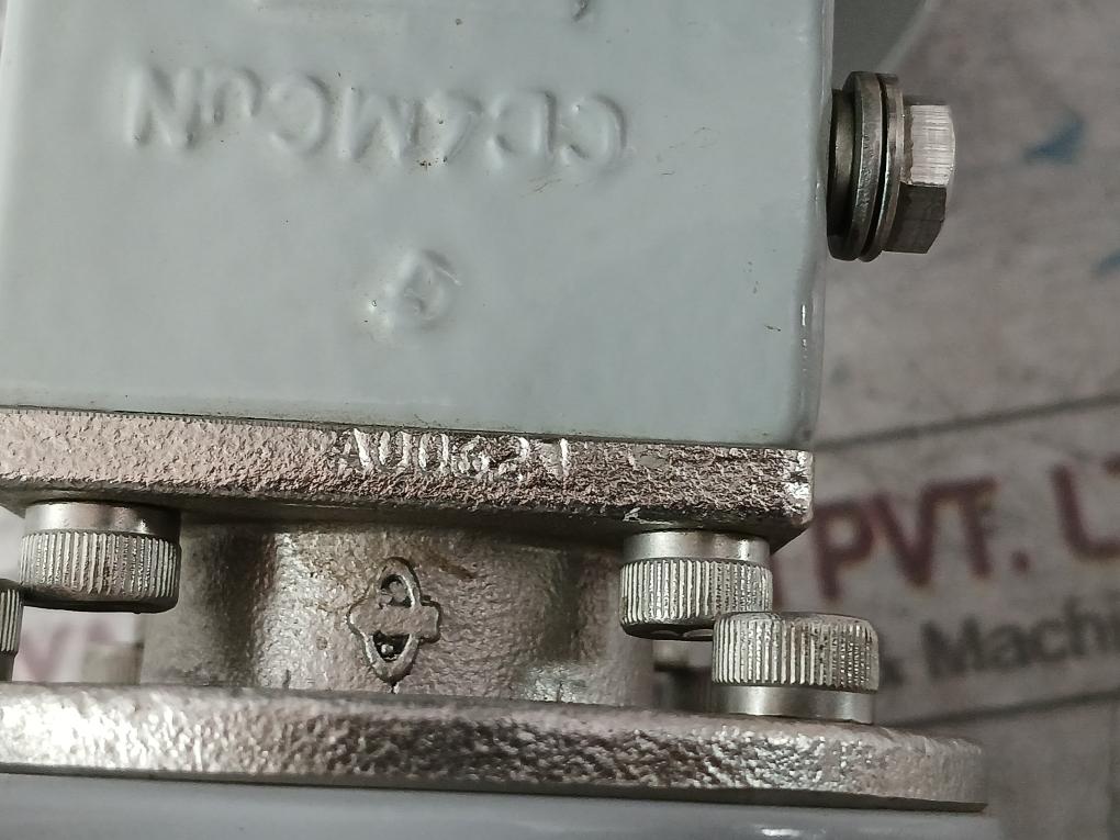 Krohne Optiflux 2100C Basic I/O Electromagnetic Flowmeter Ip67 100-230 Vac 50Hz - Image 17
