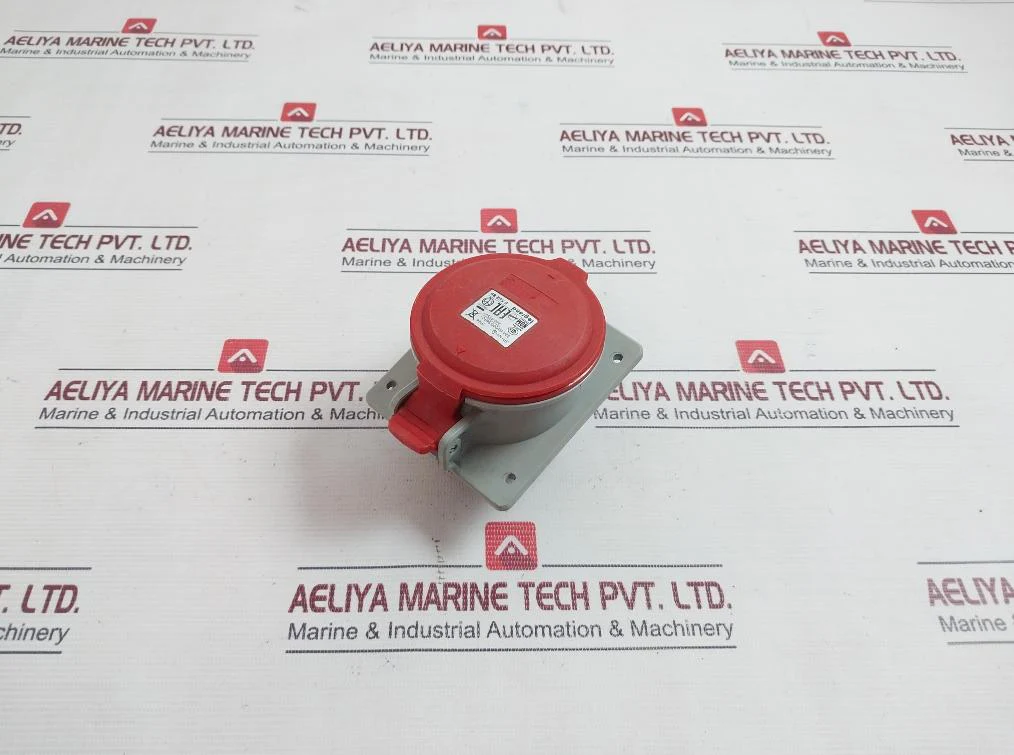 Legrand 5 552 89 Industrial Panel Mounting Socket A071496 - Image 4