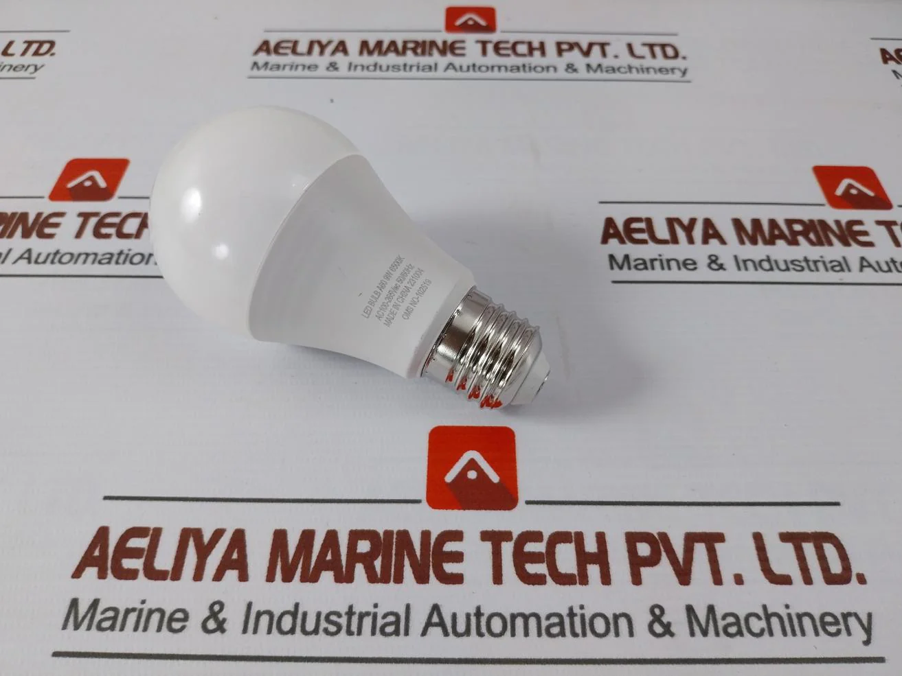 Lot Of 2X Ogmax 231004 Led Bulb 100–265Vac 9W - Image 5