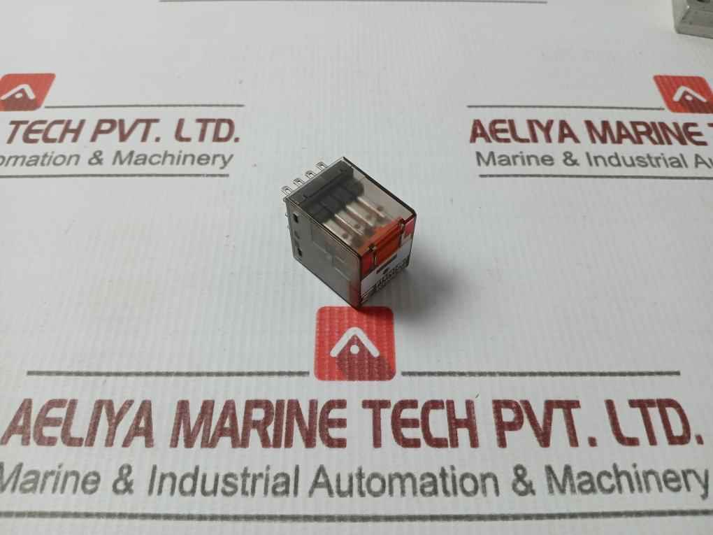 Lot Of 4X Schrack Pt570730 Miniature Relay 6A/250Vac - Image 2