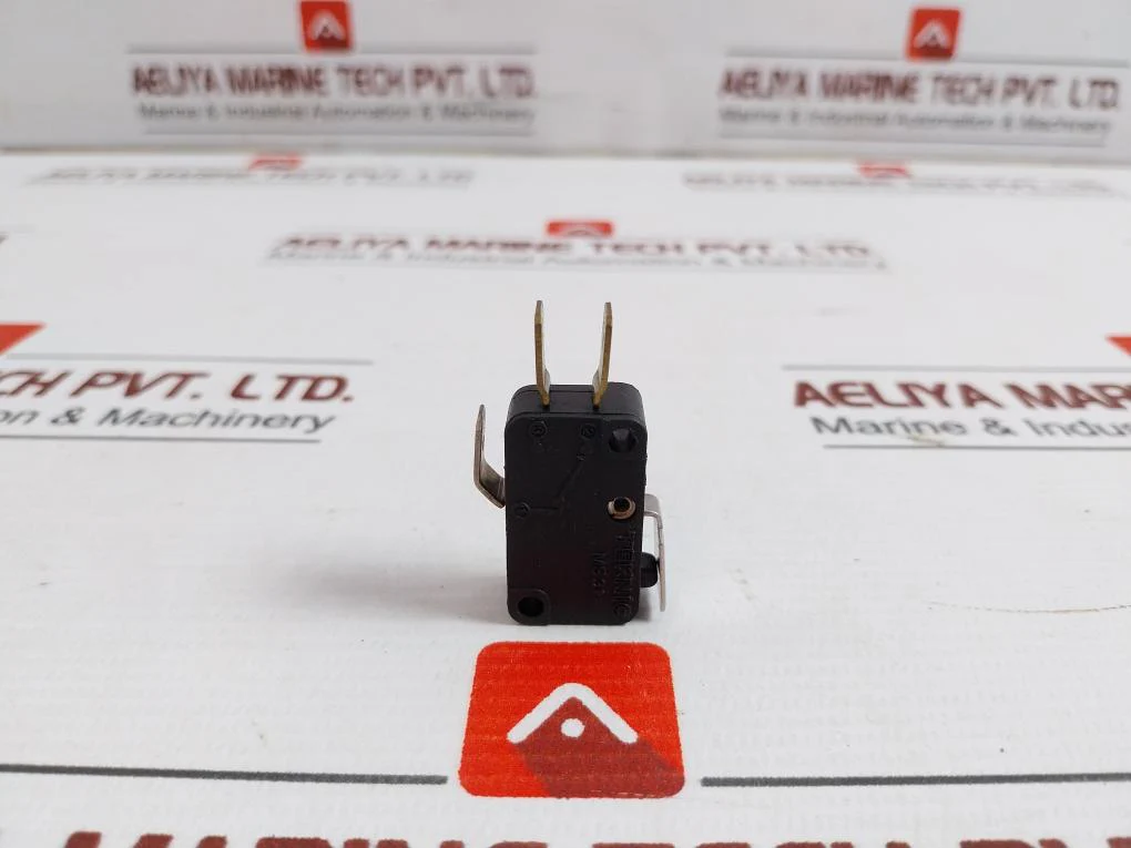 Lot Of 4X Teknic Ms 31 Micro Switch - Image 9