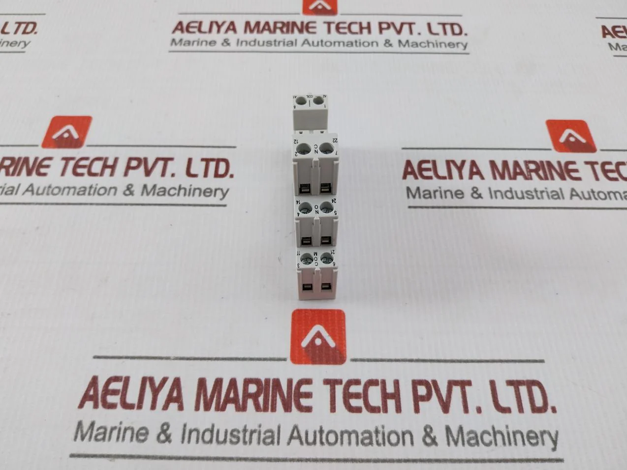 Lot Of 6X Allen-bradley 700-hn222 Screw Terminal Relay Socket 8A 300V - Image 5
