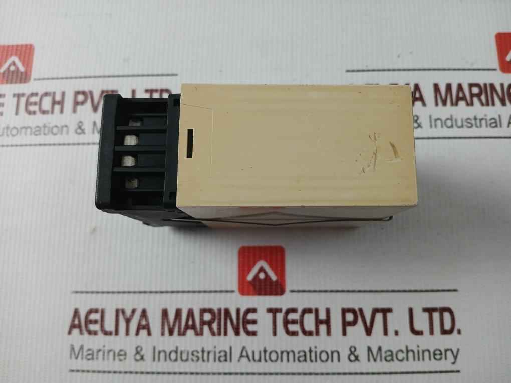 Lovato Time Relay-delay On Operate 0.12 To 12 Sec - Image 8