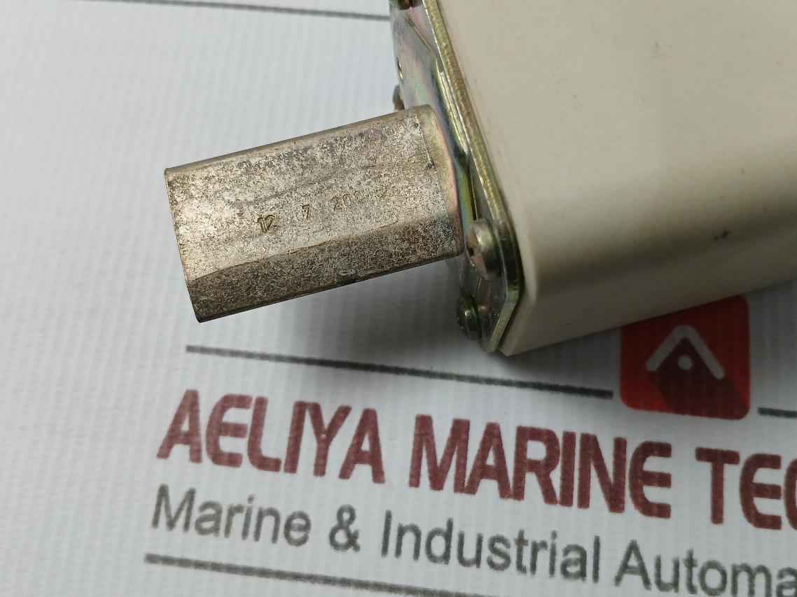 M.Schneider Nh-2 Fuse Links Gl-gg 120 Ka 500V 200A - Image 8